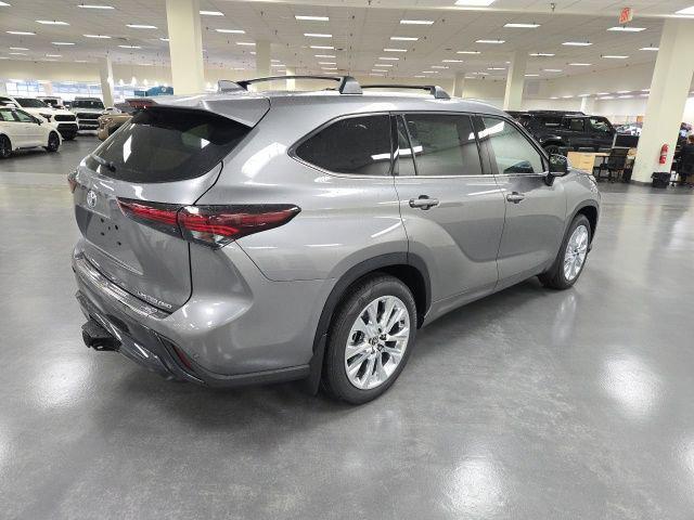 new 2026 Toyota Highlander car, priced at $55,430