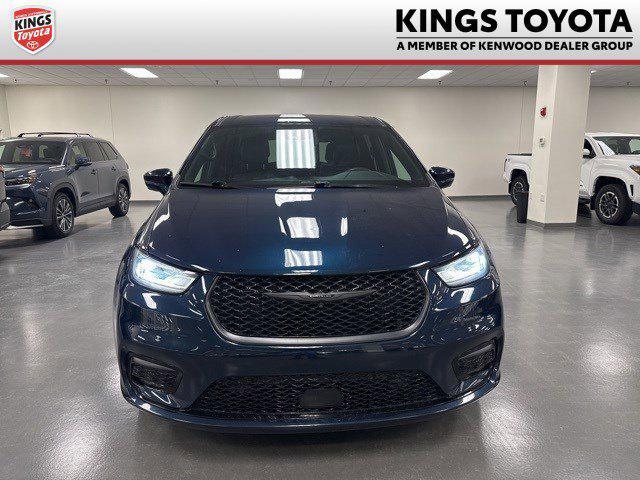 used 2022 Chrysler Pacifica Hybrid car, priced at $17,900