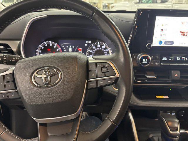 used 2019 Toyota Highlander car, priced at $22,000