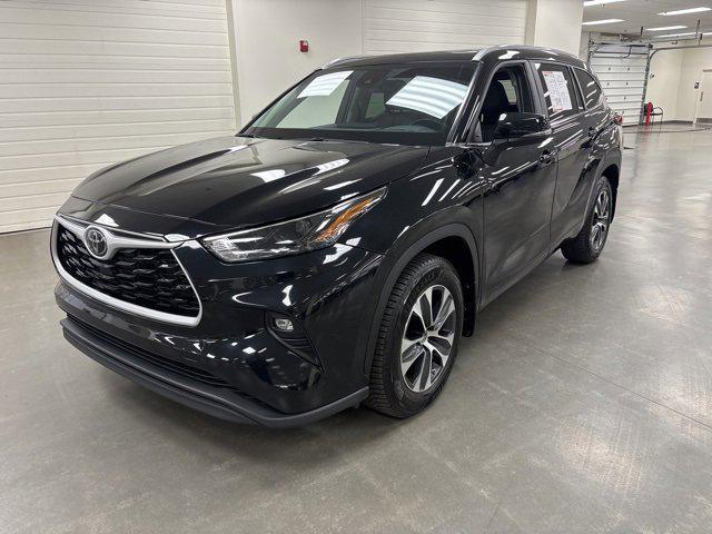 used 2019 Toyota Highlander car, priced at $22,000