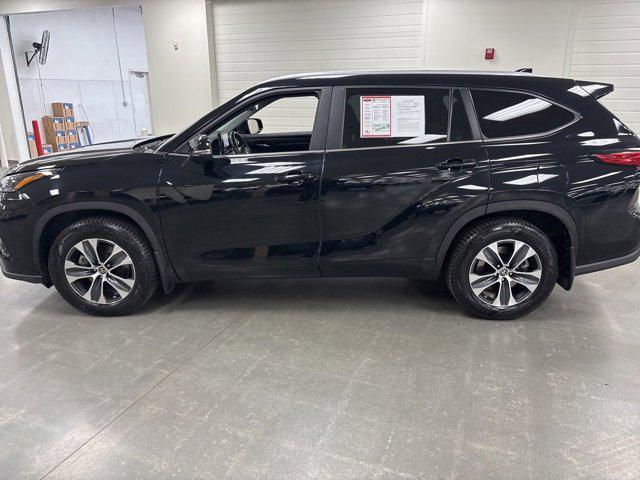 used 2019 Toyota Highlander car, priced at $22,000