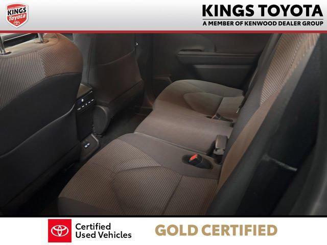 used 2025 Toyota Highlander car, priced at $38,248