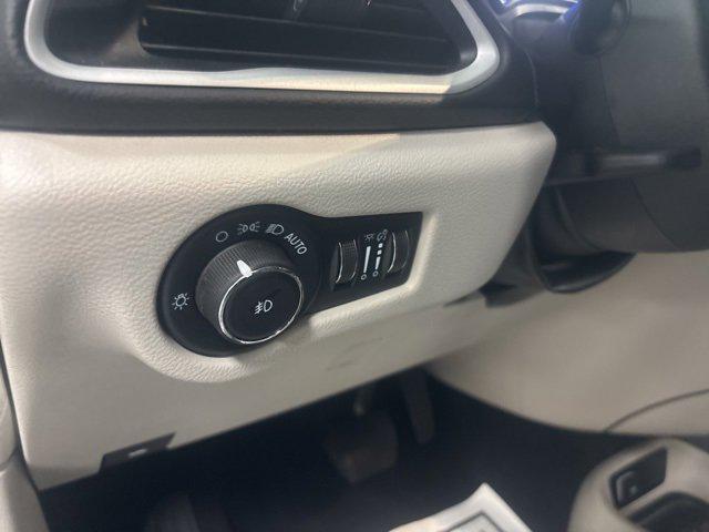 used 2024 Chrysler Pacifica car, priced at $27,000