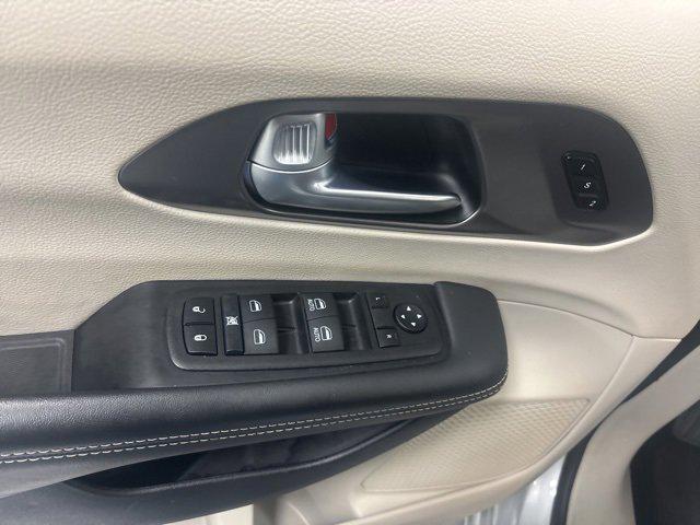 used 2024 Chrysler Pacifica car, priced at $27,000