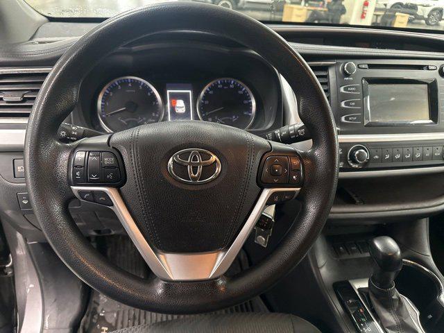 used 2017 Toyota Highlander car, priced at $16,400