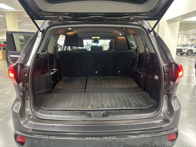 used 2017 Toyota Highlander car, priced at $16,400