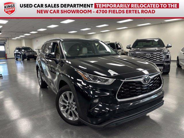 used 2020 Toyota Highlander car, priced at $24,048