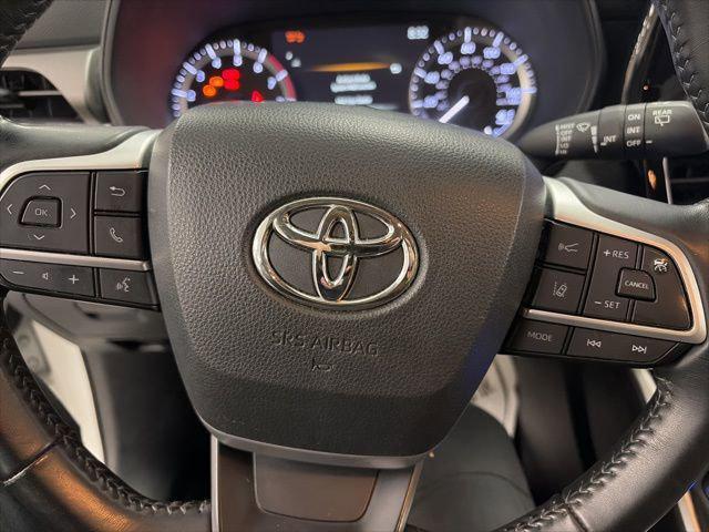 used 2023 Toyota Highlander car, priced at $32,000