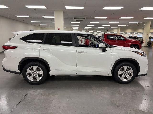used 2023 Toyota Highlander car, priced at $32,000