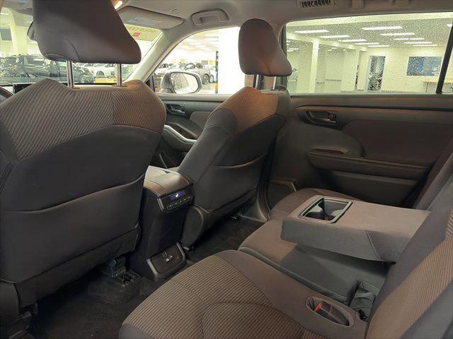 used 2023 Toyota Highlander car, priced at $32,000