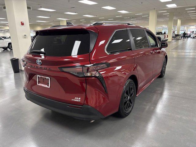 used 2023 Toyota Sienna car, priced at $42,400