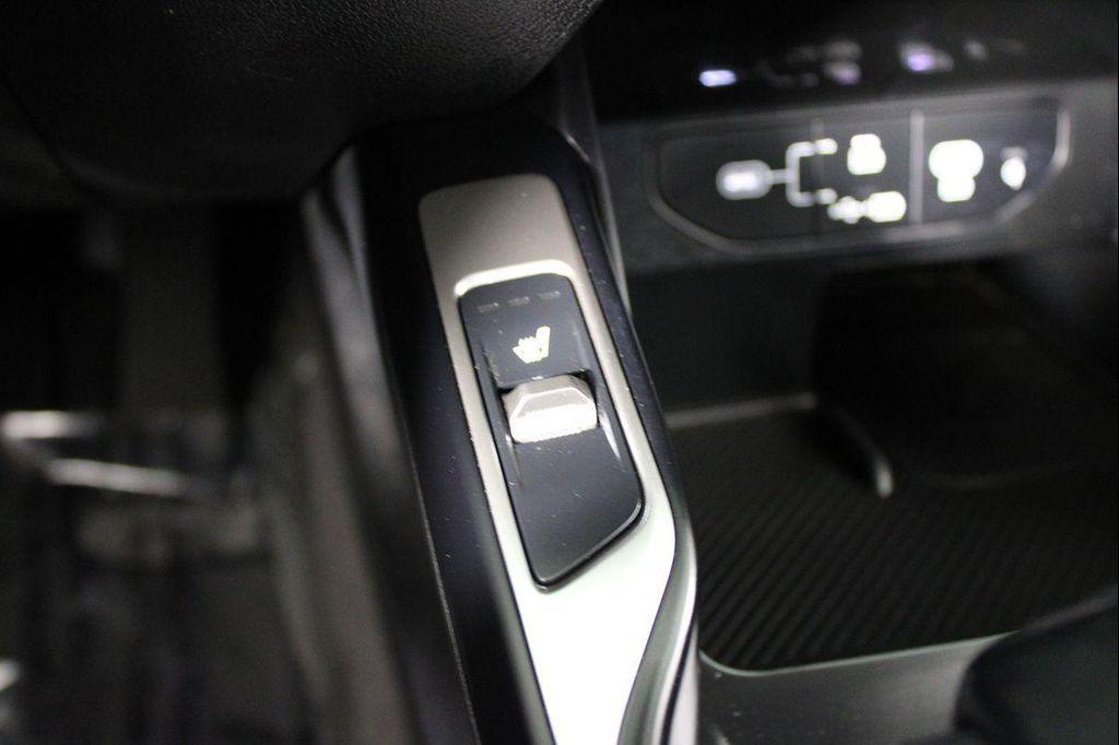 used 2024 Kia Sorento car, priced at $26,343