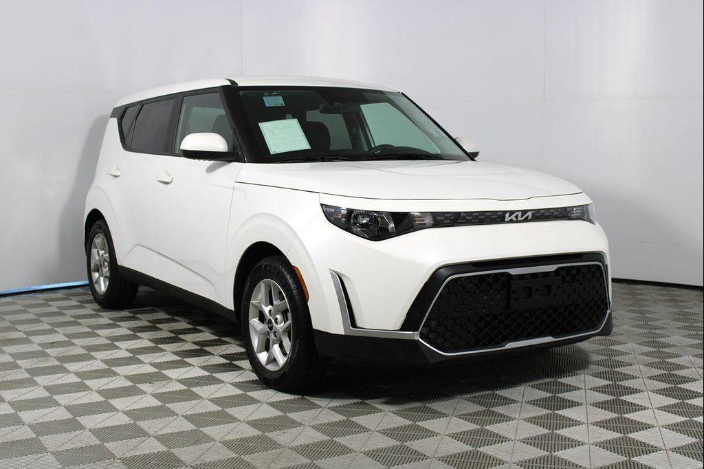 used 2024 Kia Soul car, priced at $15,094
