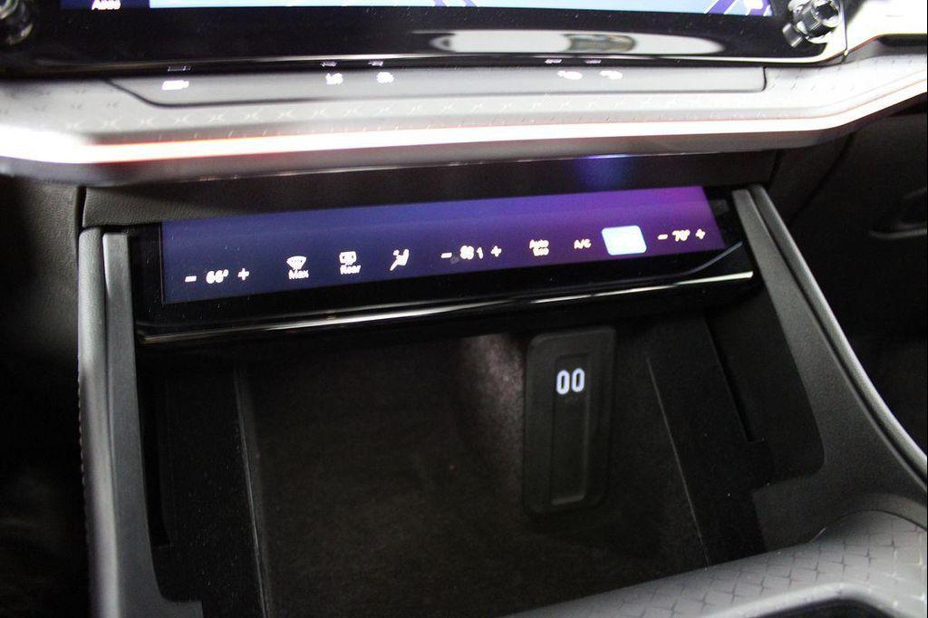 used 2025 Jeep Wagoneer S car, priced at $37,894
