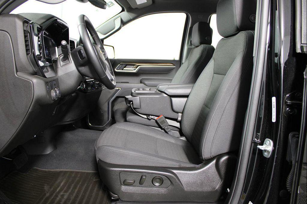 used 2025 Chevrolet Silverado 1500 car, priced at $39,794