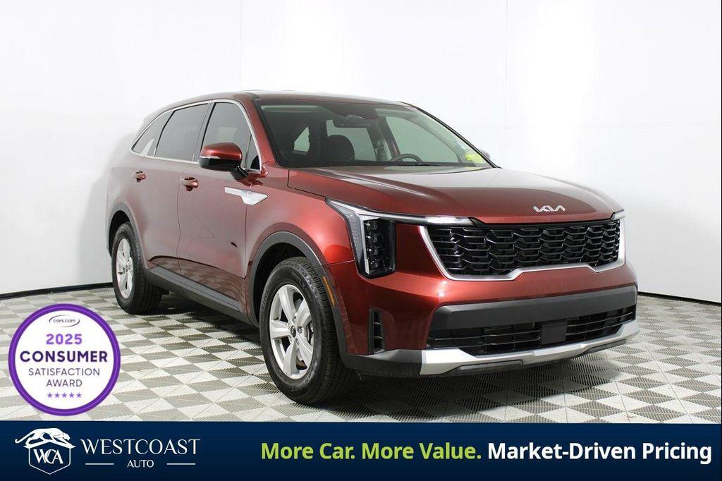 used 2025 Kia Sorento car, priced at $28,394