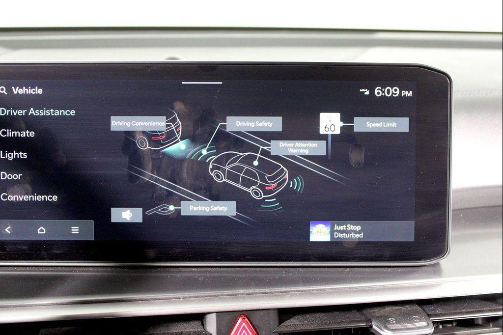 used 2025 Kia Sorento car, priced at $28,394