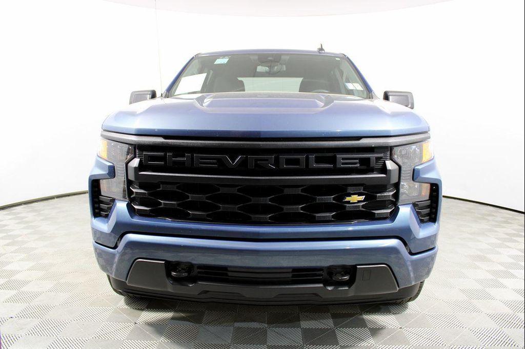 used 2024 Chevrolet Silverado 1500 car, priced at $32,514
