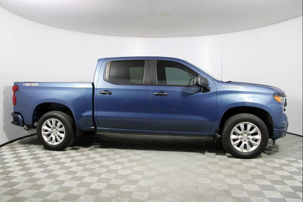 used 2024 Chevrolet Silverado 1500 car, priced at $32,514