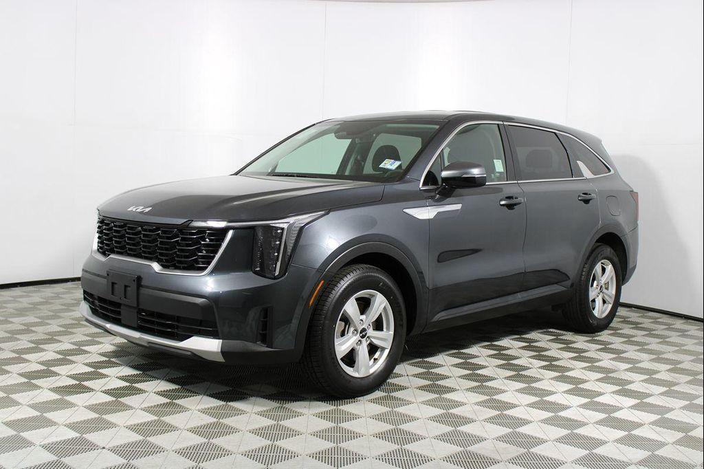 used 2024 Kia Sorento car, priced at $23,172