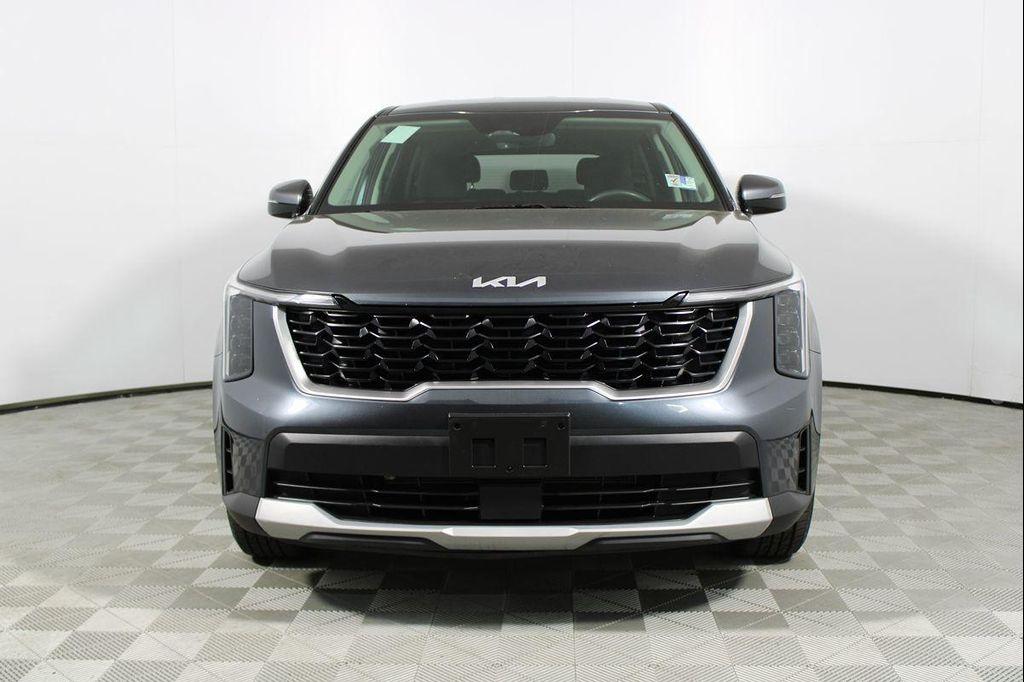 used 2024 Kia Sorento car, priced at $23,172