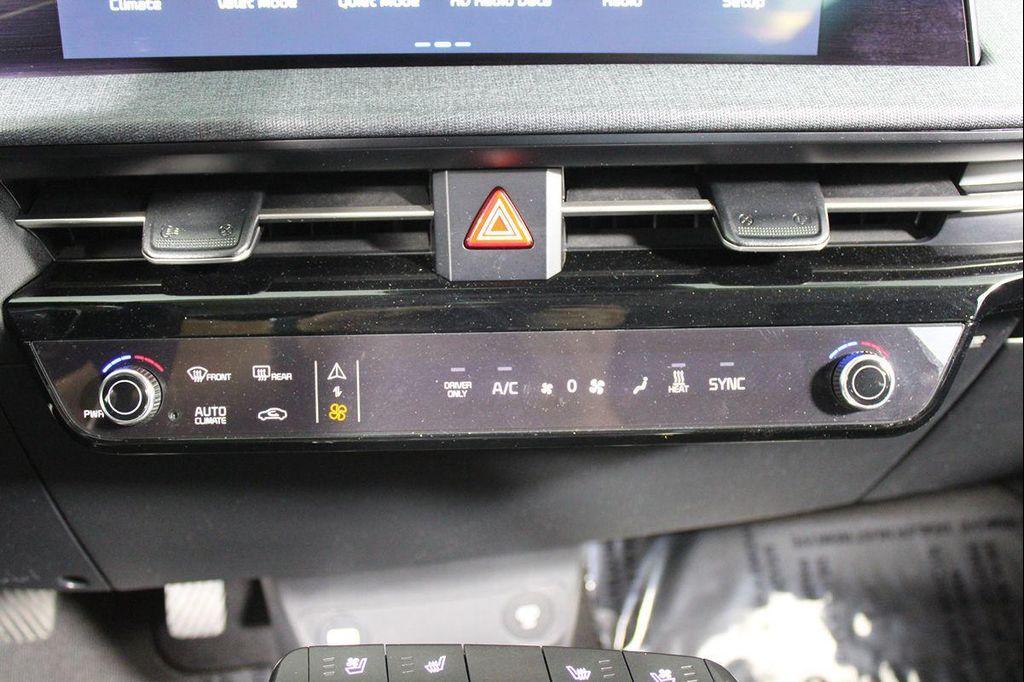 used 2024 Kia EV6 car, priced at $23,264