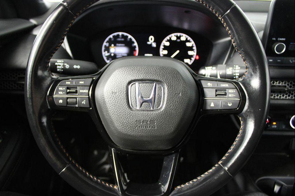 used 2025 Honda HR-V car, priced at $23,080