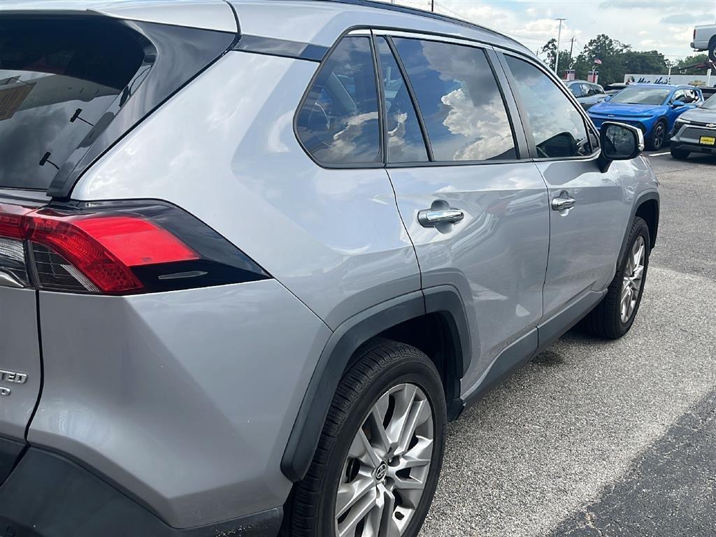 used 2020 Toyota RAV4 car, priced at $31,991