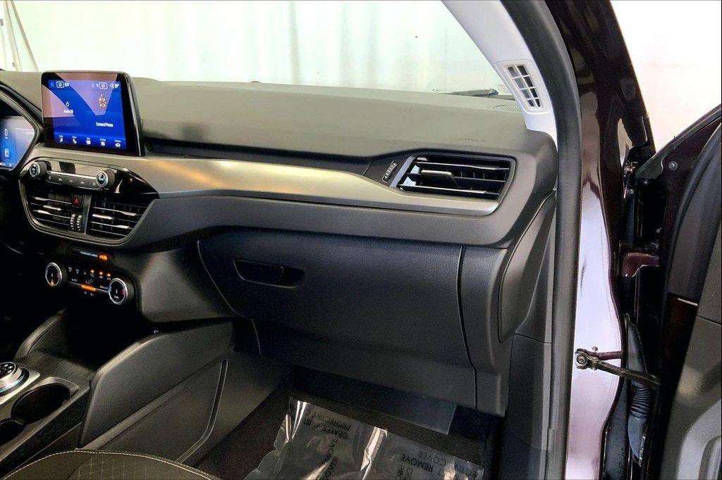 used 2023 Ford Escape car, priced at $21,161
