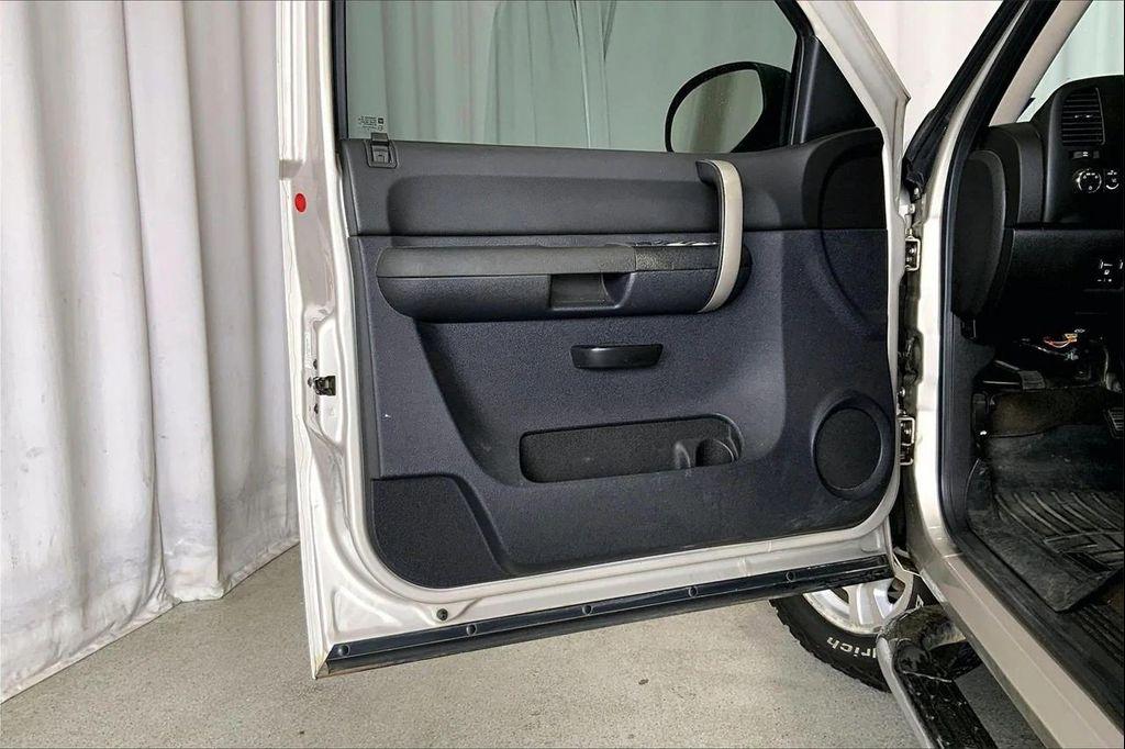 used 2009 Chevrolet Silverado 2500 car, priced at $14,369