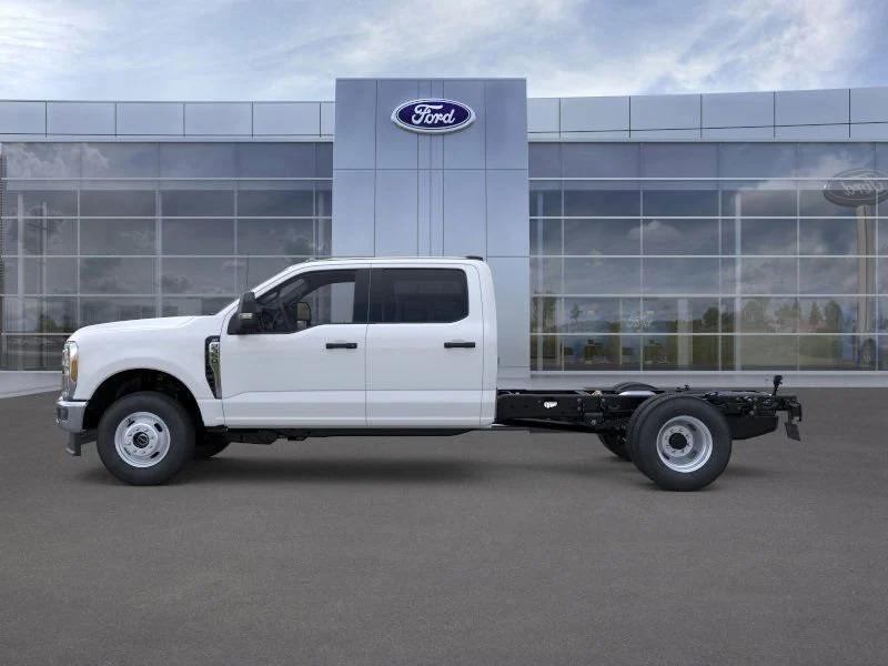 new 2025 Ford F-350 car, priced at $66,620
