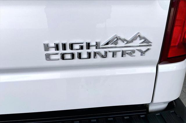 2022 Iridescent Pearl Tricoat Chevrolet Silverado 1500