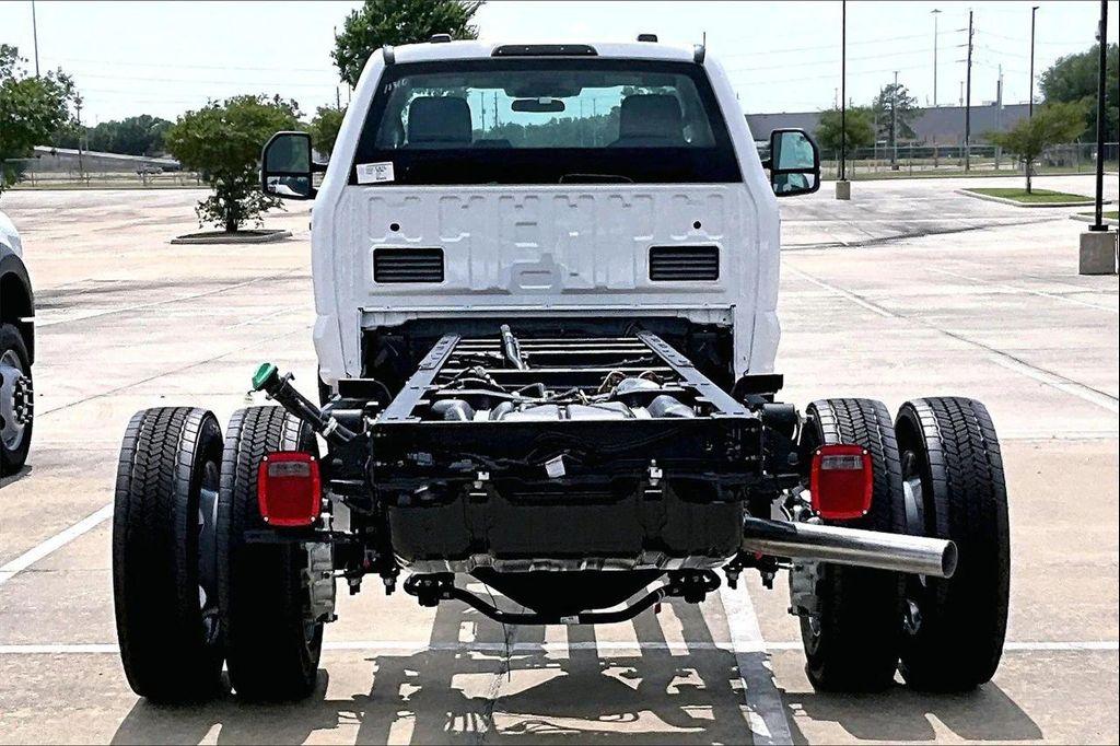 new 2025 Ford F-450 car, priced at $66,371