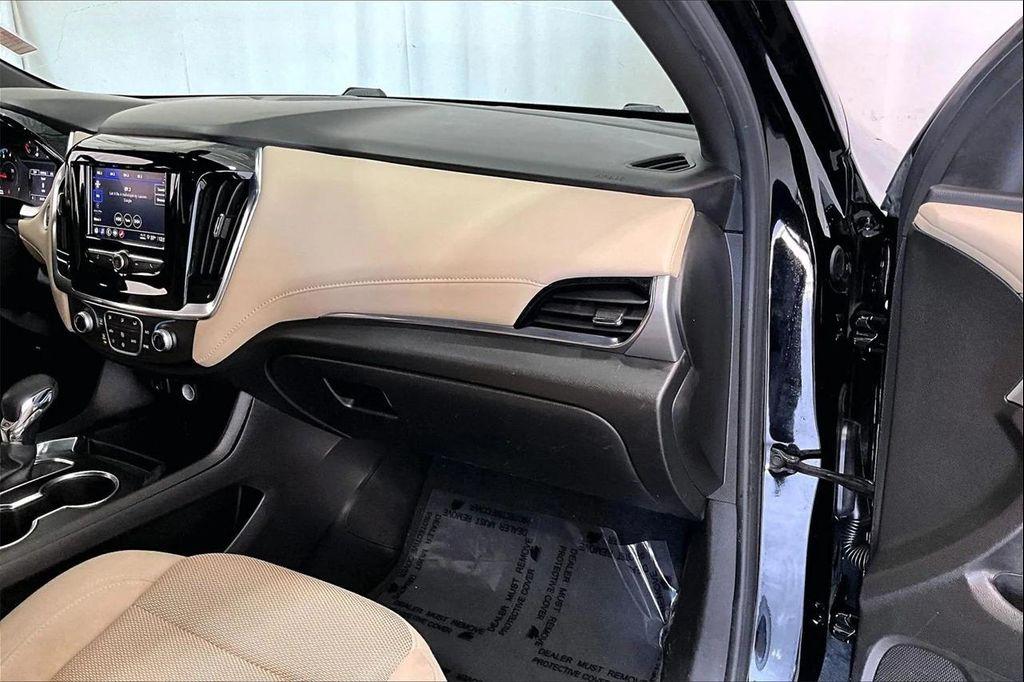 used 2022 Chevrolet Traverse car, priced at $17,991