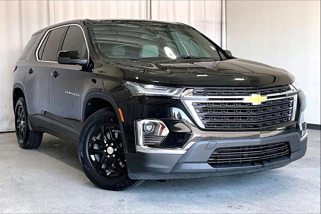 used 2022 Chevrolet Traverse car, priced at $17,991