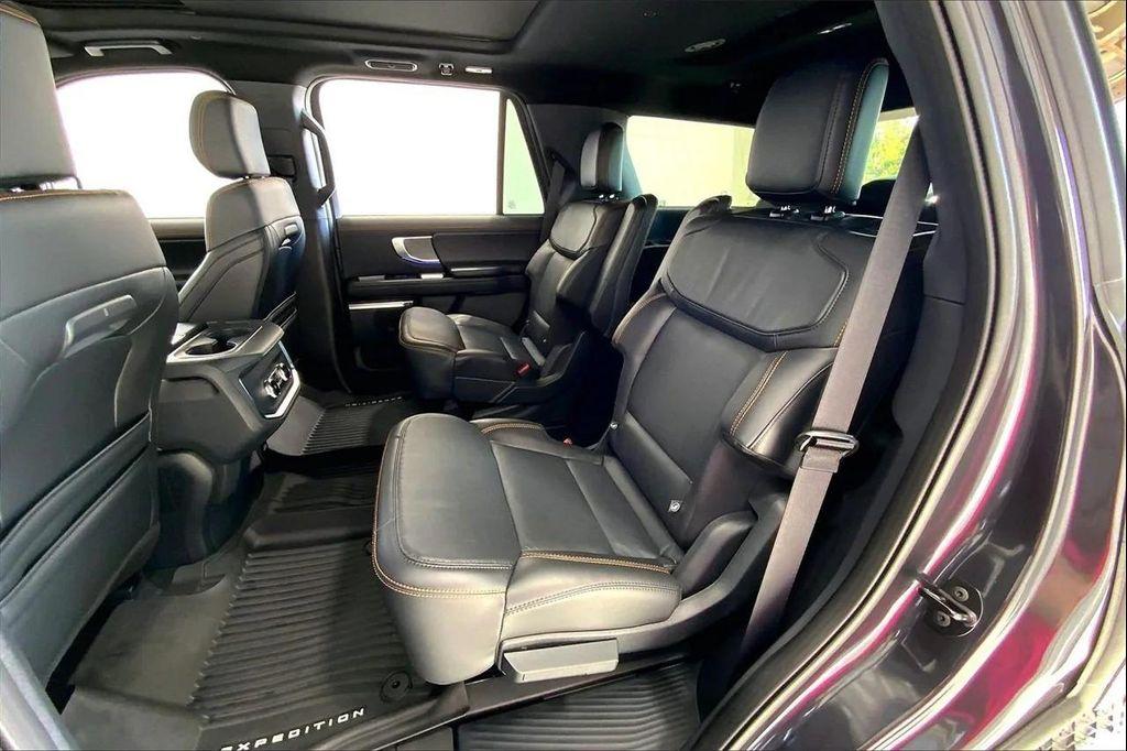 used 2025 Ford Expedition car, priced at $74,992
