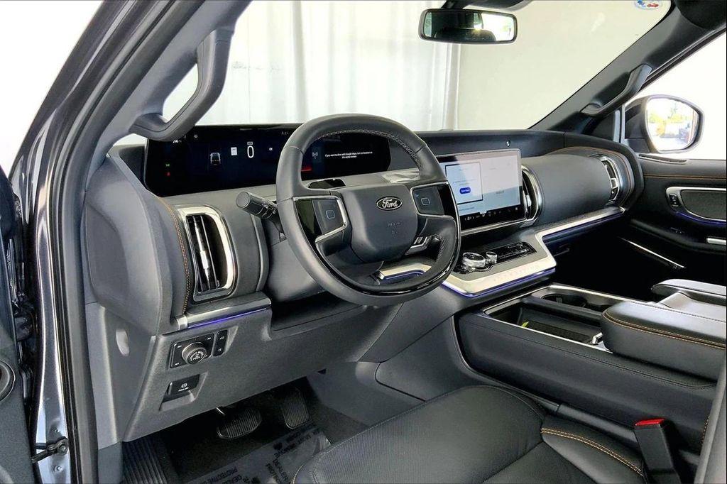 used 2025 Ford Expedition car, priced at $74,992