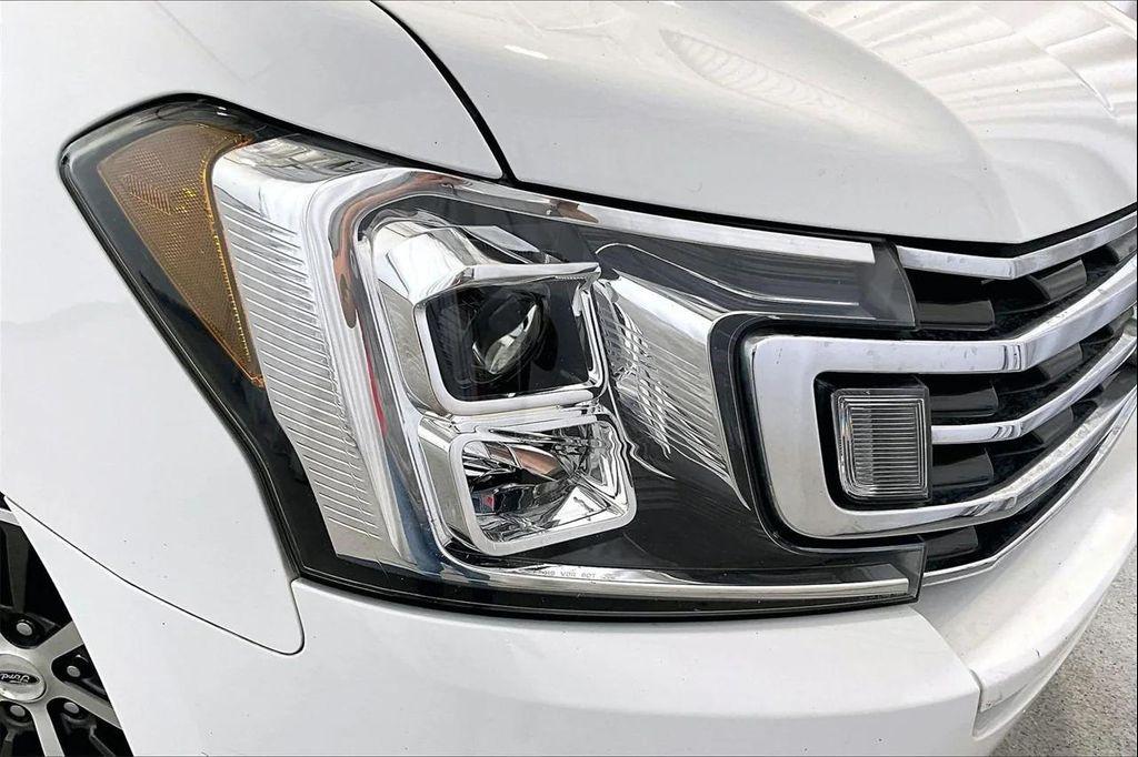 used 2018 Ford Expedition car, priced at $14,991