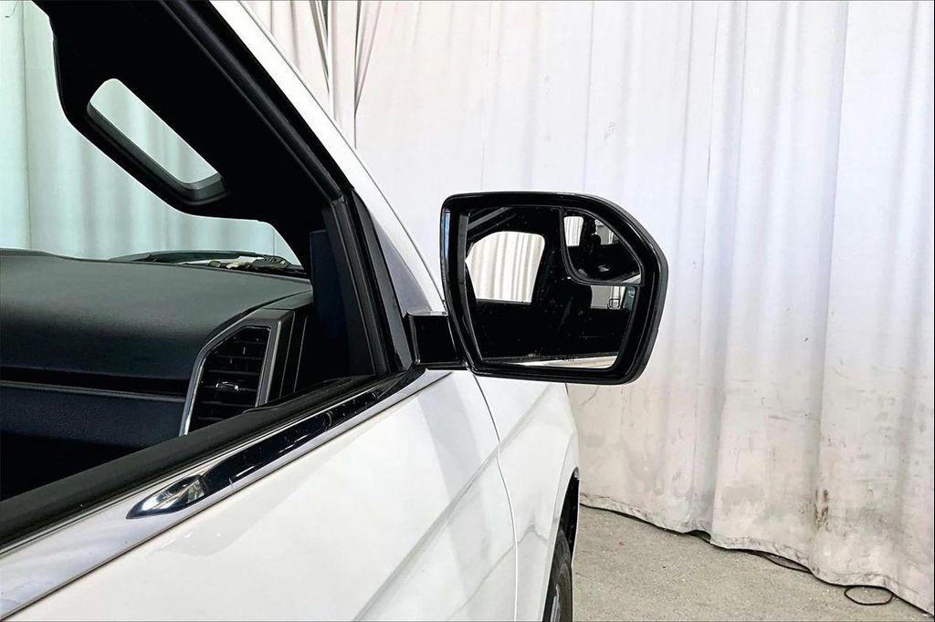 used 2018 Ford Expedition car, priced at $14,991