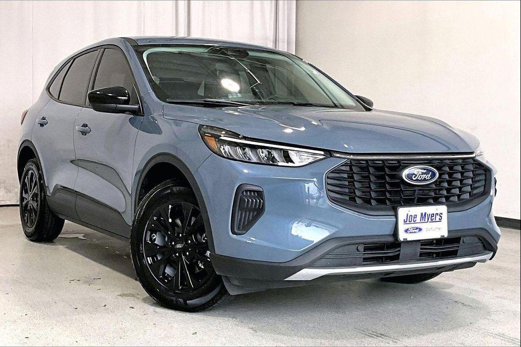 used 2025 Ford Escape car, priced at $22,591