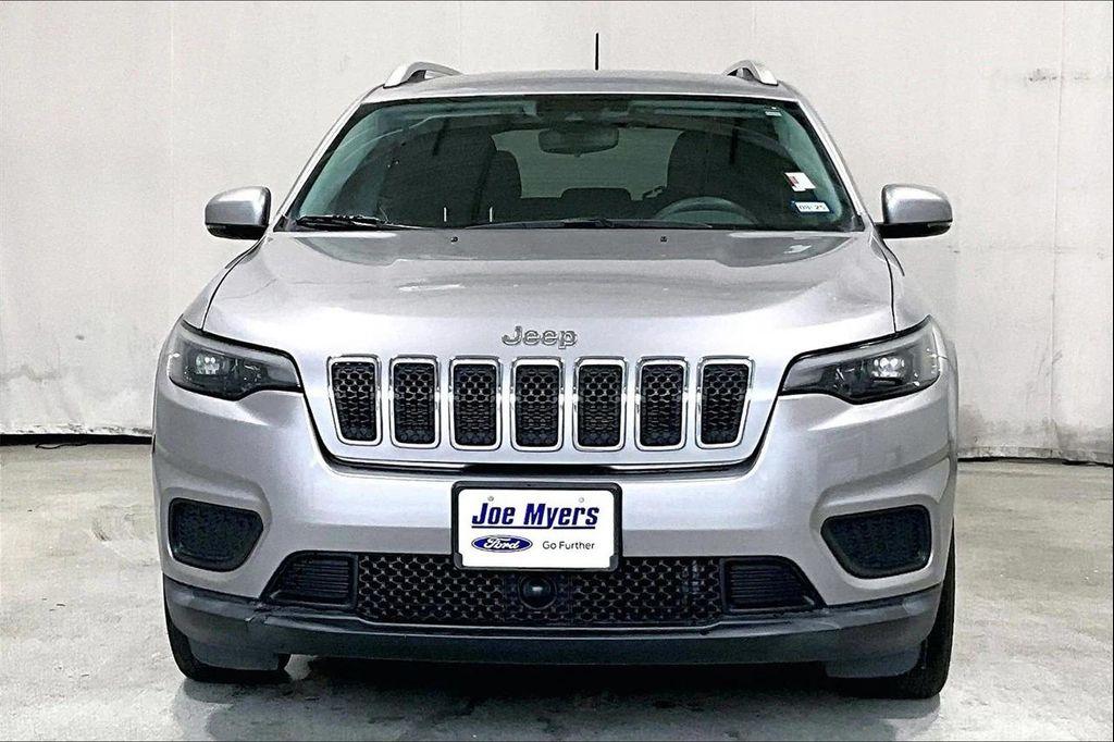 used 2021 Jeep Cherokee car, priced at $17,991