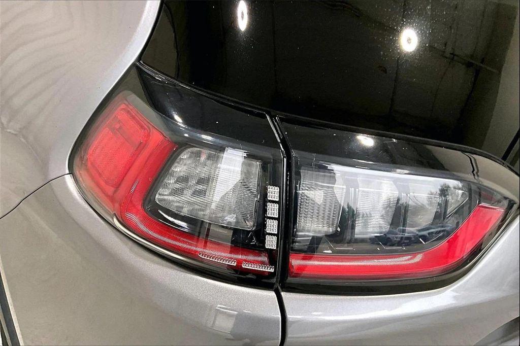 used 2021 Jeep Cherokee car, priced at $17,991