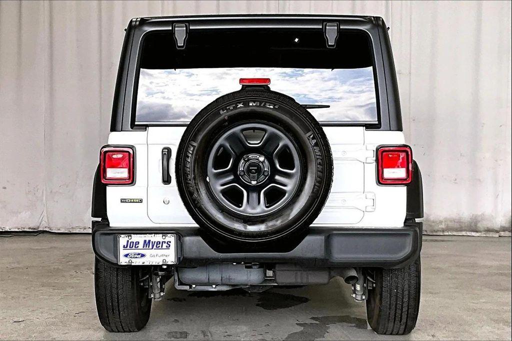 used 2022 Jeep Wrangler Unlimited car, priced at $23,995