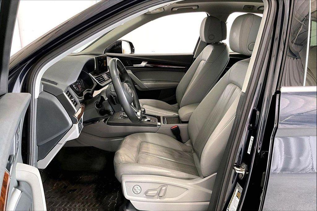 used 2020 Audi Q5 car, priced at $19,492