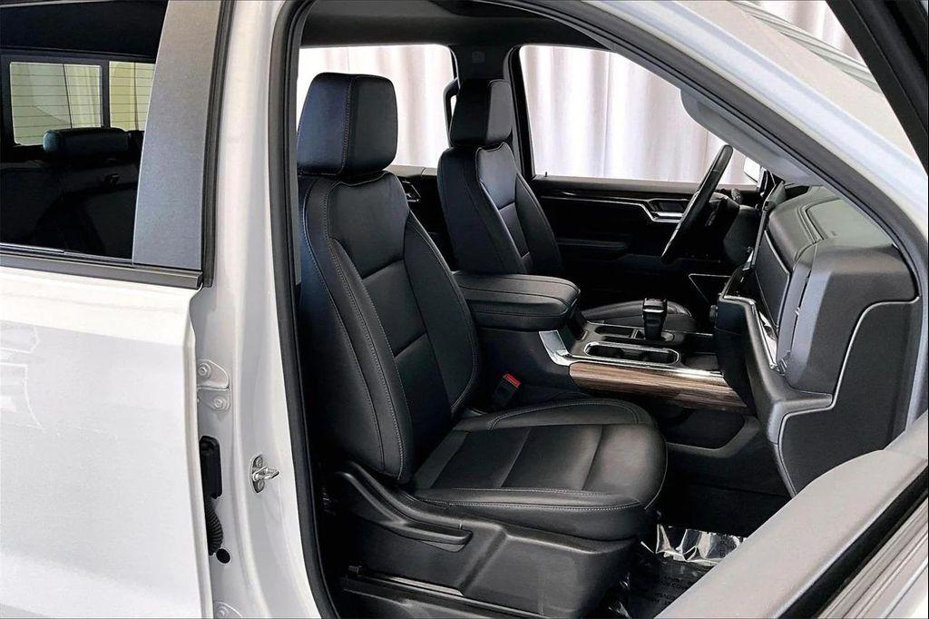 used 2024 Chevrolet Silverado 1500 car, priced at $44,492