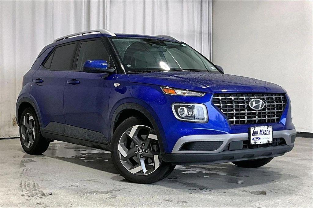 used 2025 Hyundai Venue car, priced at $19,501