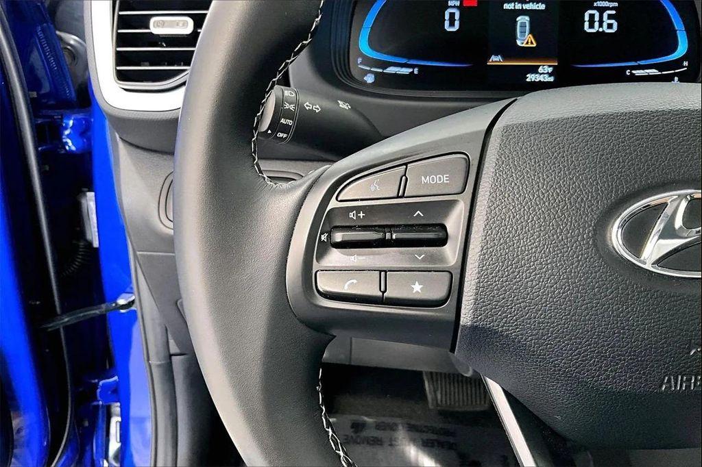 used 2025 Hyundai Venue car, priced at $17,993