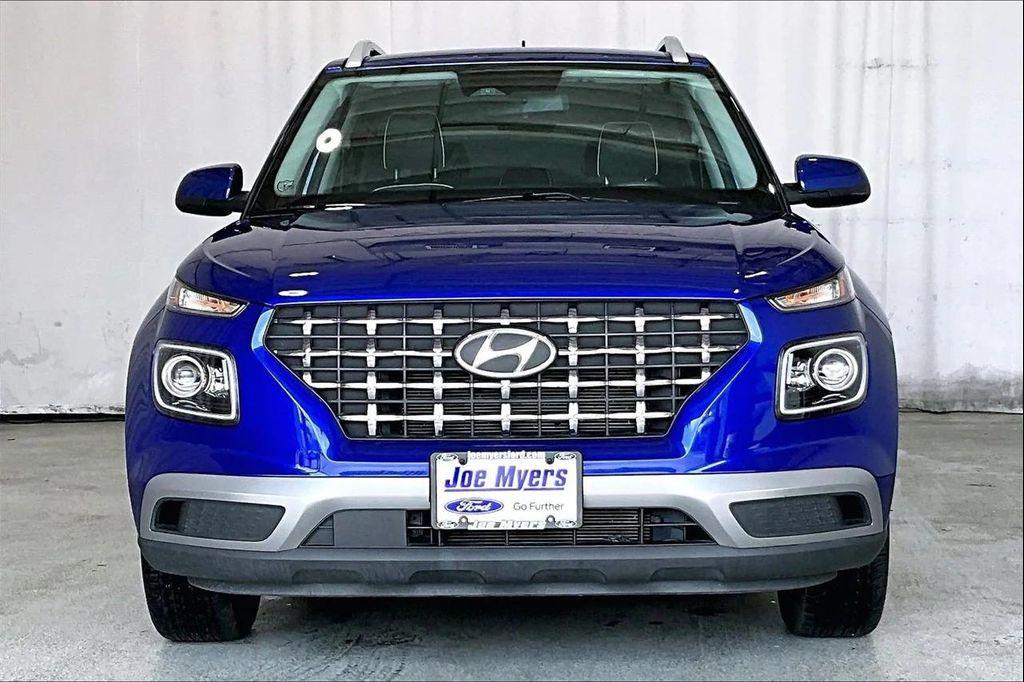 used 2025 Hyundai Venue car, priced at $17,993