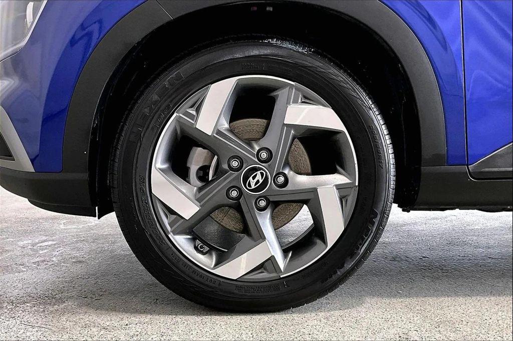 used 2025 Hyundai Venue car, priced at $17,993