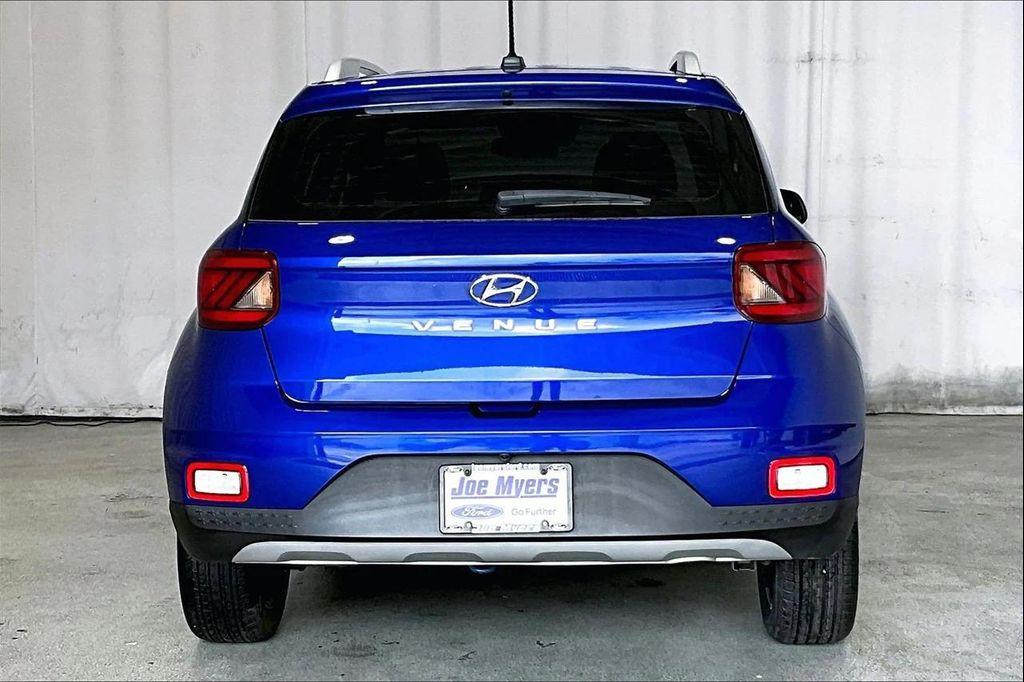 used 2025 Hyundai Venue car, priced at $17,993